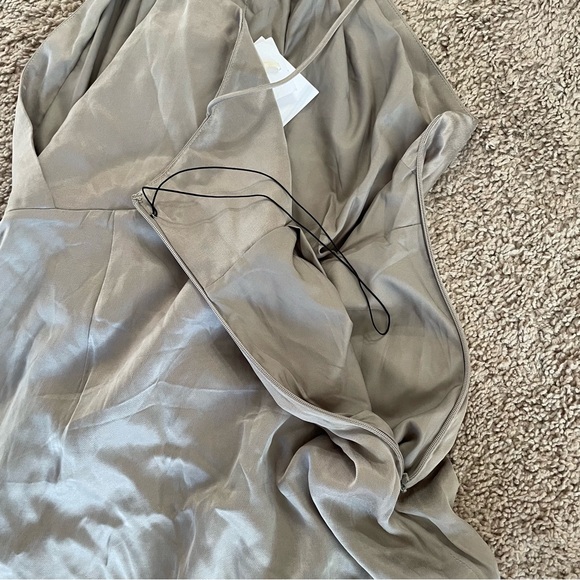Significant Other Athena Draped Asymmetrical Dress Taupe Size US 4 NWT - Picture 9 of 11